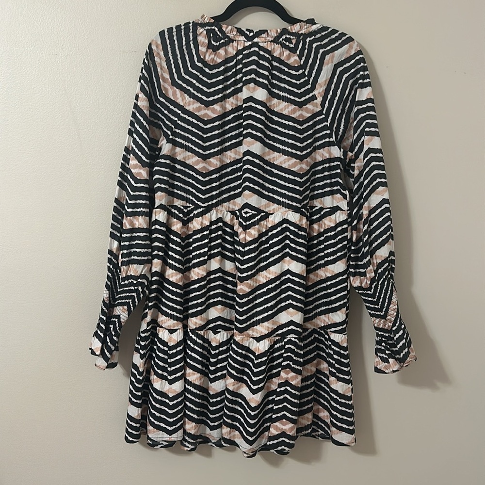 Figue Bella Short Dress Chevron Black,White,Tan Smocked Cuffs Small Boho Boho - Picture 4 of 13